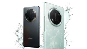 HONOR X9c 5G smartphone in two color variants with large circular camera module and water splash effect.